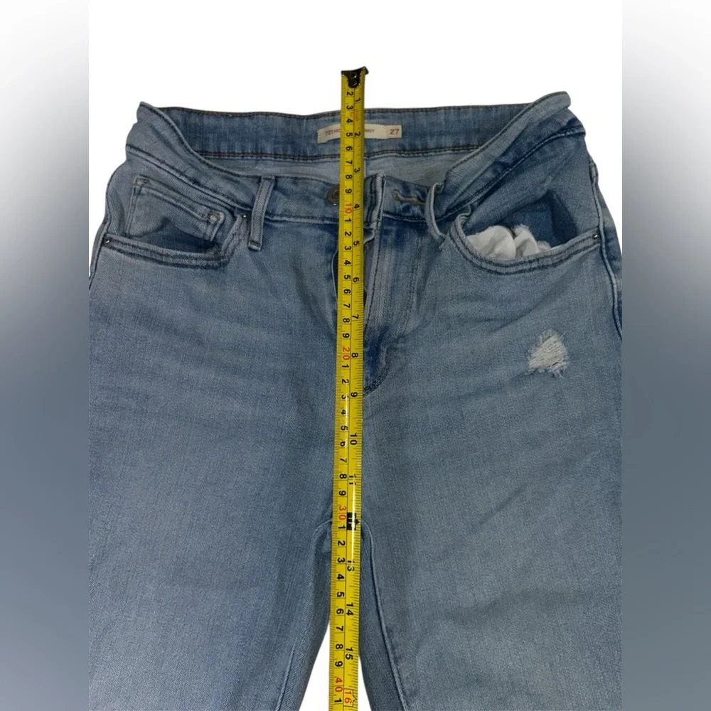 Levi's 721 High‎ Rise Skinny Jeans 27x30 Light Wash Distressed Denim Women's